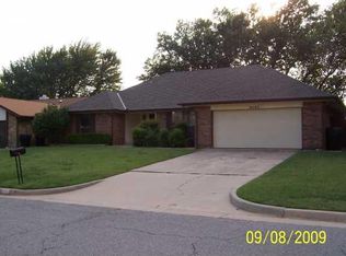 9505 N Briarcreek Dr, Oklahoma City, OK 73162