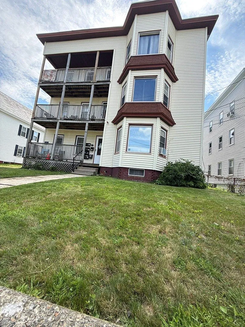 69 Nichols St — Photo 1
