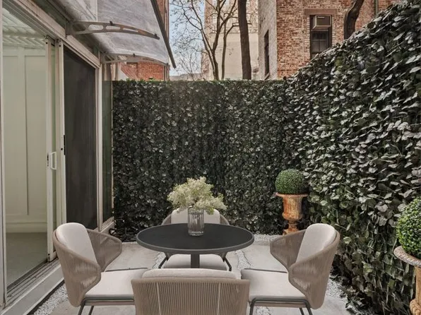 51 East 63rd Street image 8 of 23