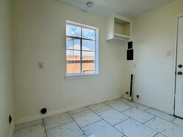 4224 Main St — Photo 19