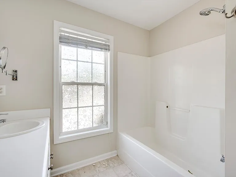 4557 Country Glen Cir — Photo 25