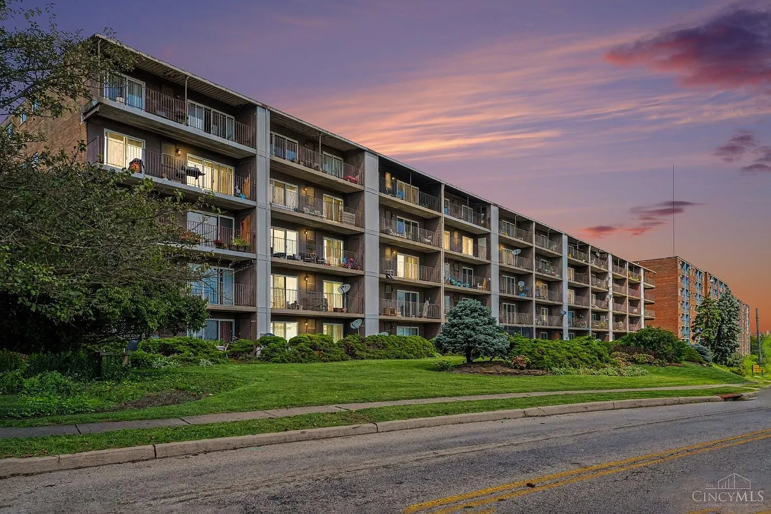 2 bed, 2.0 bath, $1,500 — Photo 1