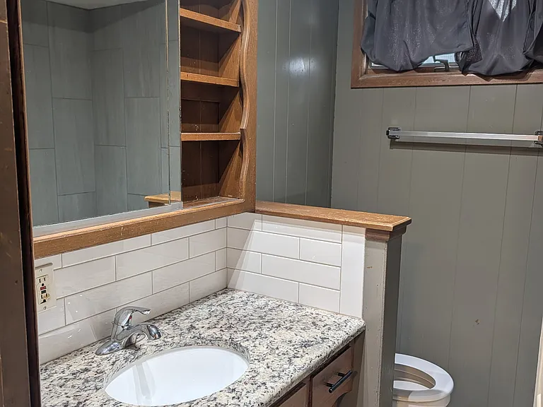 222 W Virginia Rd — Photo 11