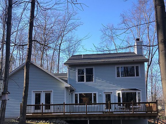 2nd image of 4142 Cranberry Ln