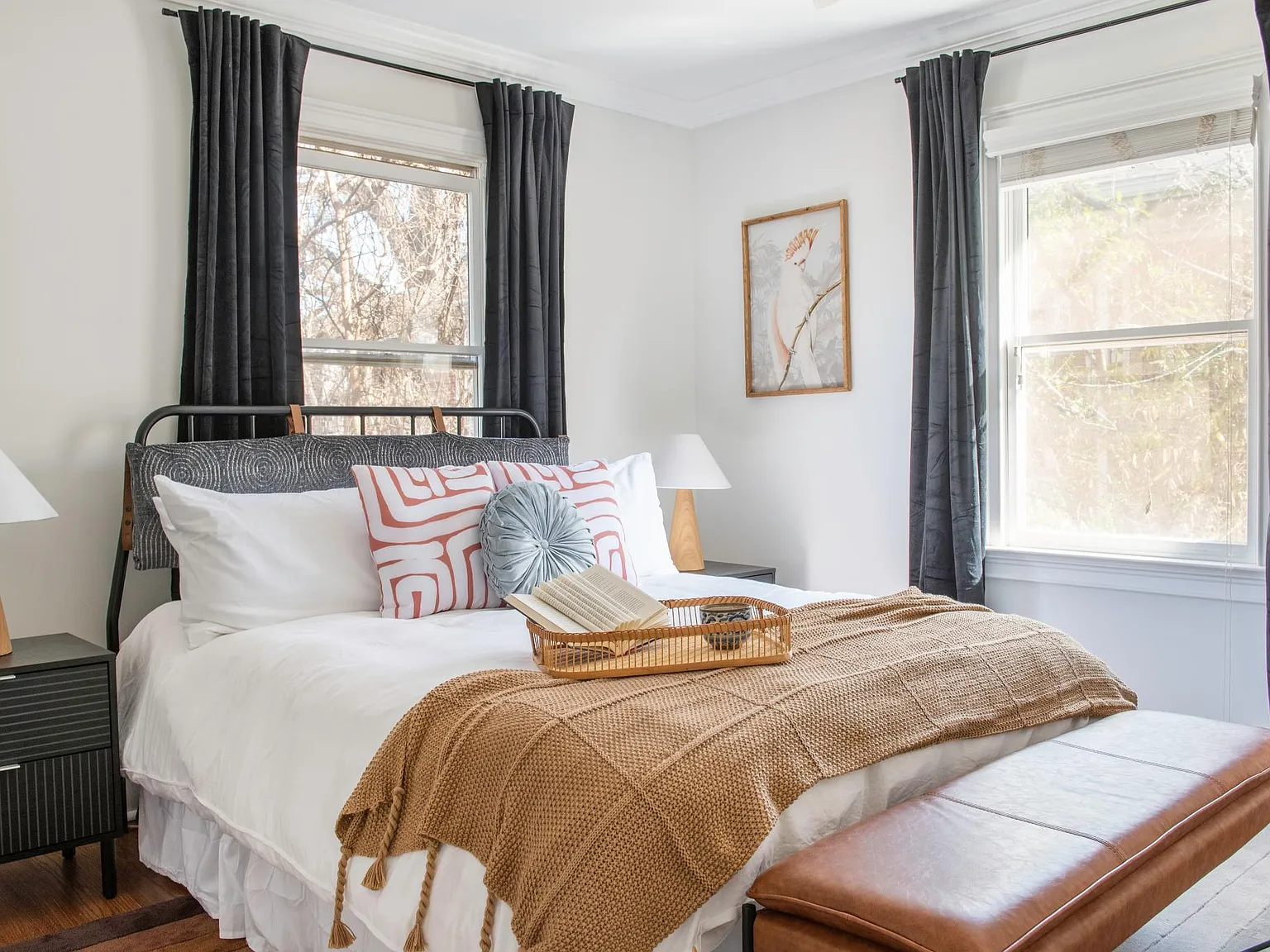 2 bed, 1000 sqft, $4,000 — Photo 4