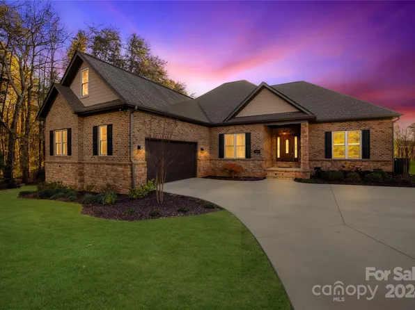 120 Jess Ct, Mooresville, NC 28117
