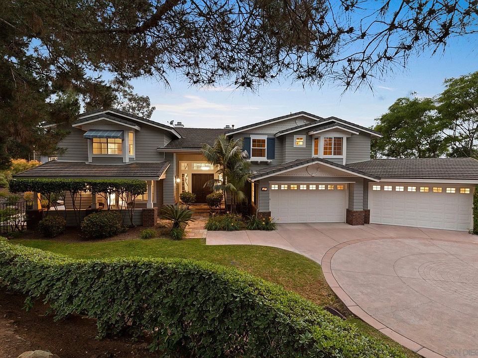 2nd image of 521 Latigo Row