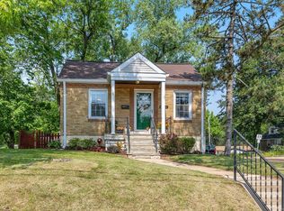 401 S Laclede Station Rd, Saint Louis, MO 63119