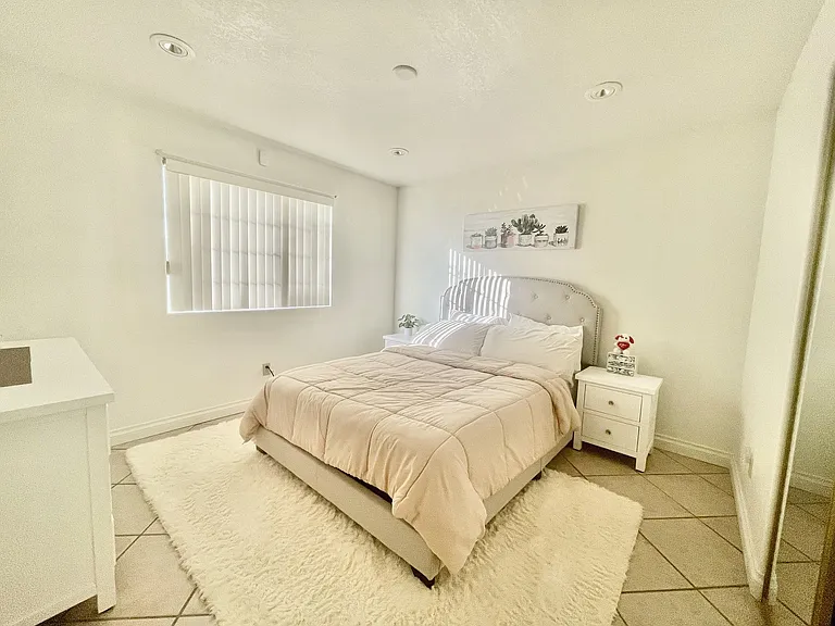 9070 Spring Mountain Rd #204 — Photo 23