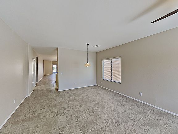 4th image of 28824 N Maravilla Dr