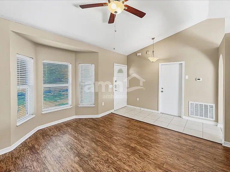 1350 Rolling River Rd — Photo 9