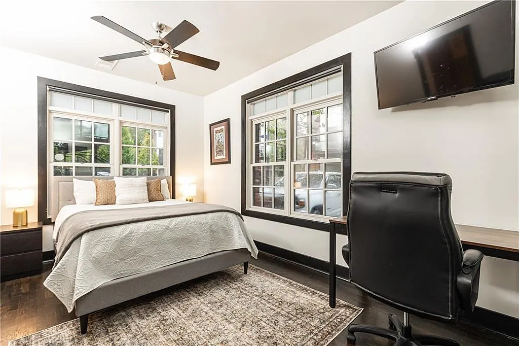 1 bed, 1.0 bath, 1031 sqft, $2,500 — Photo 4
