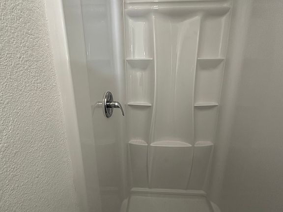3rd image of 222 E Clifton Ave #2