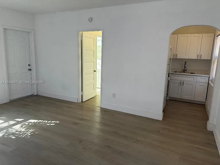 1956 Lincoln St #9 — Photo 5