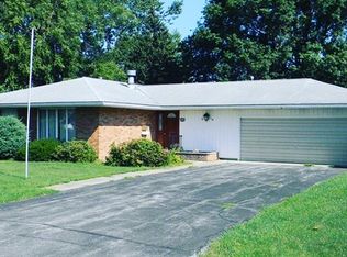 1003 Warren St, Chenoa, IL 61726