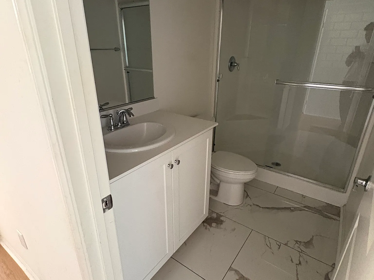 1 bed, 500 sqft, $1,600 — Photo 2