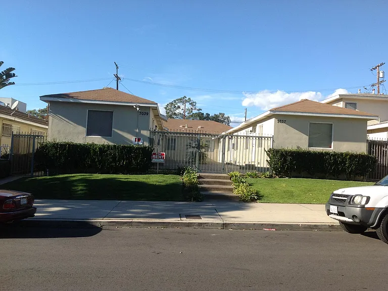 7039 Flight Ave — Photo 1