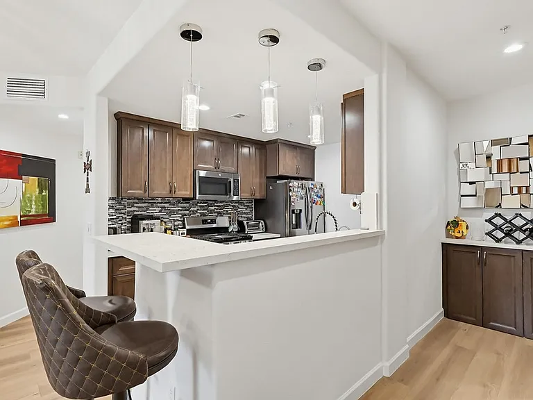 5132 W Maplewood Ave #202 — Photo 13