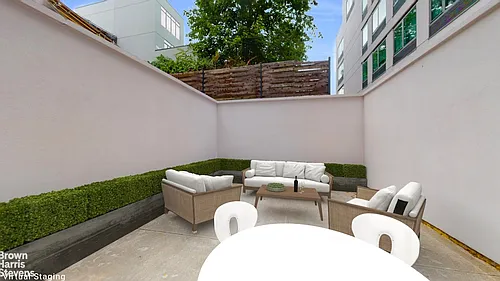 180 Franklin Ave #103 Photo 1
