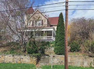115 Roath St #1, Norwich, CT 06360