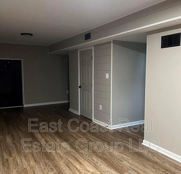 18061 Crampton Ln — Photo 27