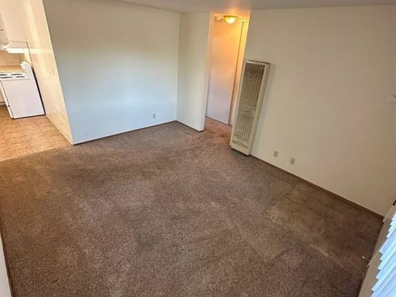 2nd image of 586 Berry Ave APT 1