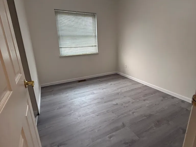 20380 Garden Ct — Photo 17