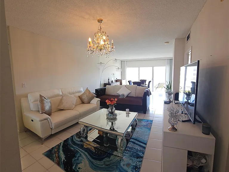 1980 S Ocean Dr #21L — Photo 7