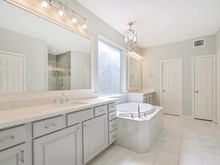 16022 Diamond Rock Dr — Photo 19