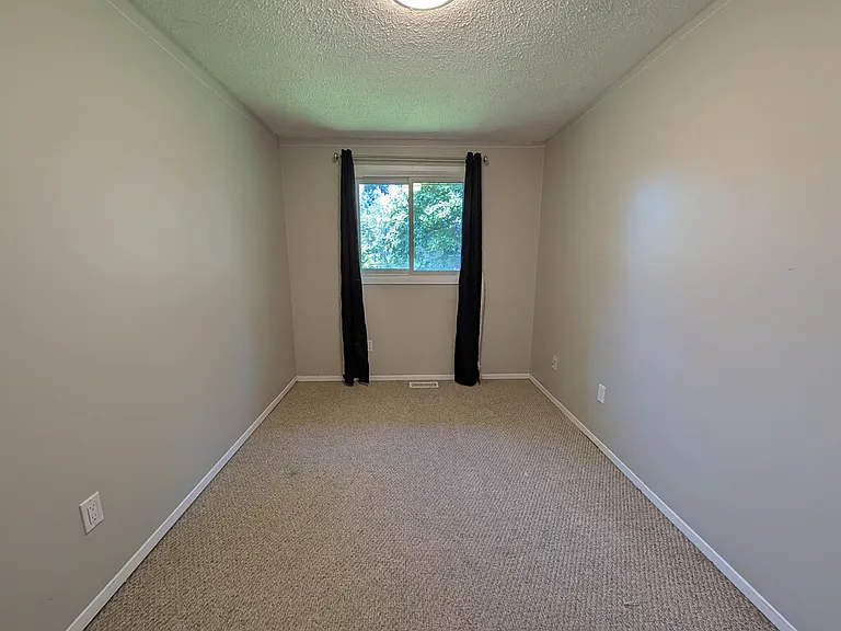 3 Tara Cres — Photo 15