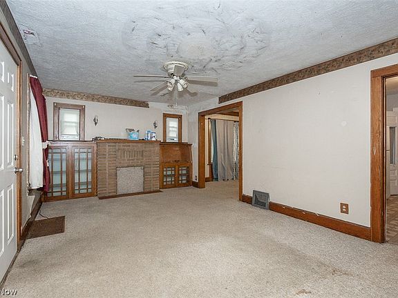 4th image of 1245 Forbes Ave