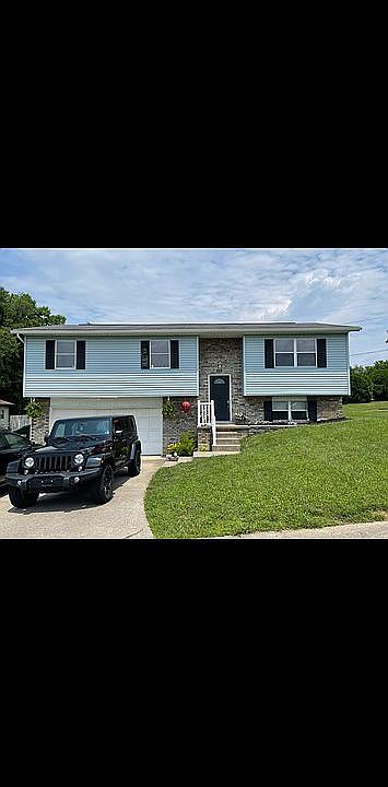 1st image of 115 Summerset Dr