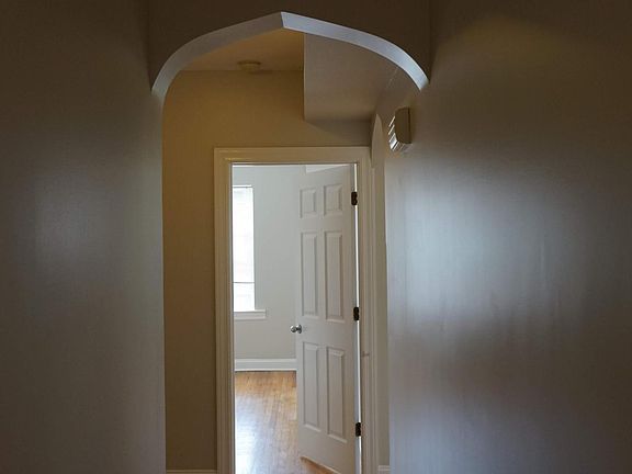 4th image of 3628 W Dickens Ave #Suqmgaqgm