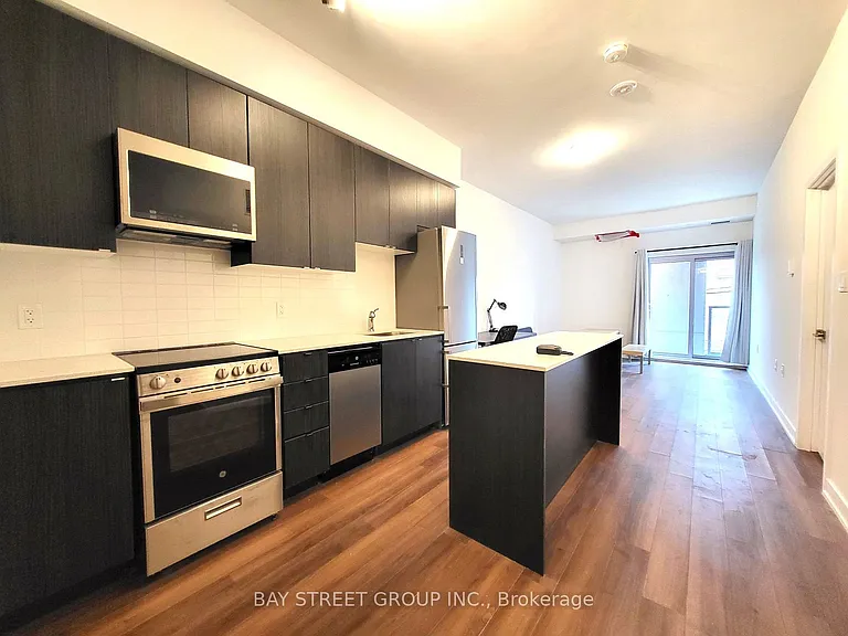 2433 Dufferin St #206 — Photo 7