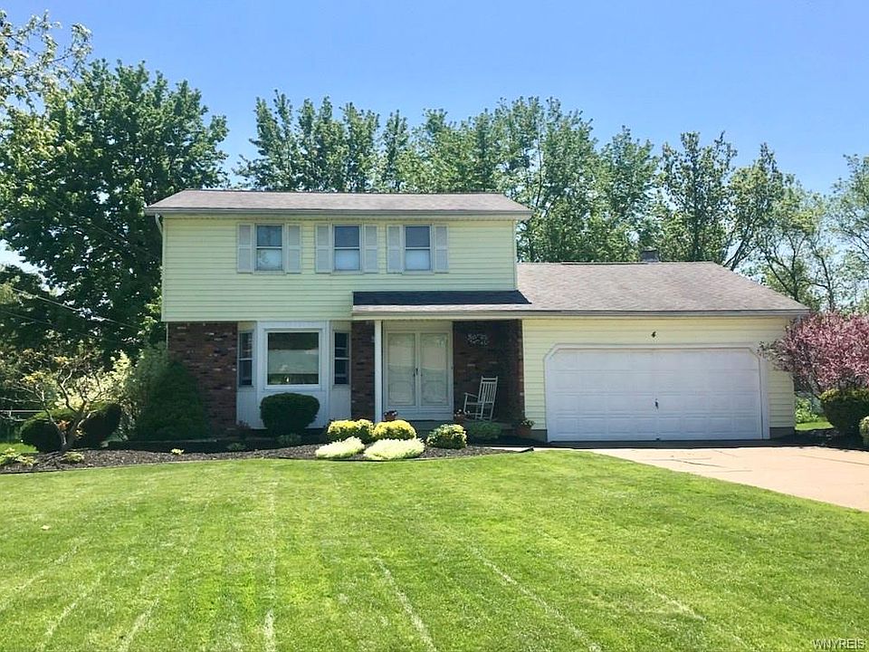 1st image of 4 Beaver Ln