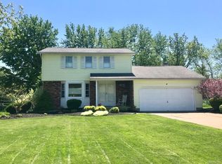 4 Beaver Ln, Grand Island, NY 14072