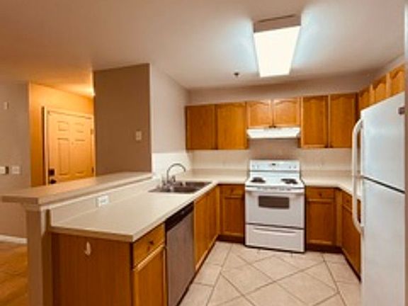 4th image of 23671 Bahama Poin APT 1217