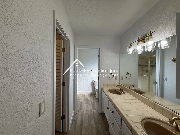 9378 Rolling Glen Ct — Photo 25