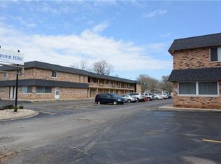 1340 N Summit Ave APT 8, Decatur, IL 62526