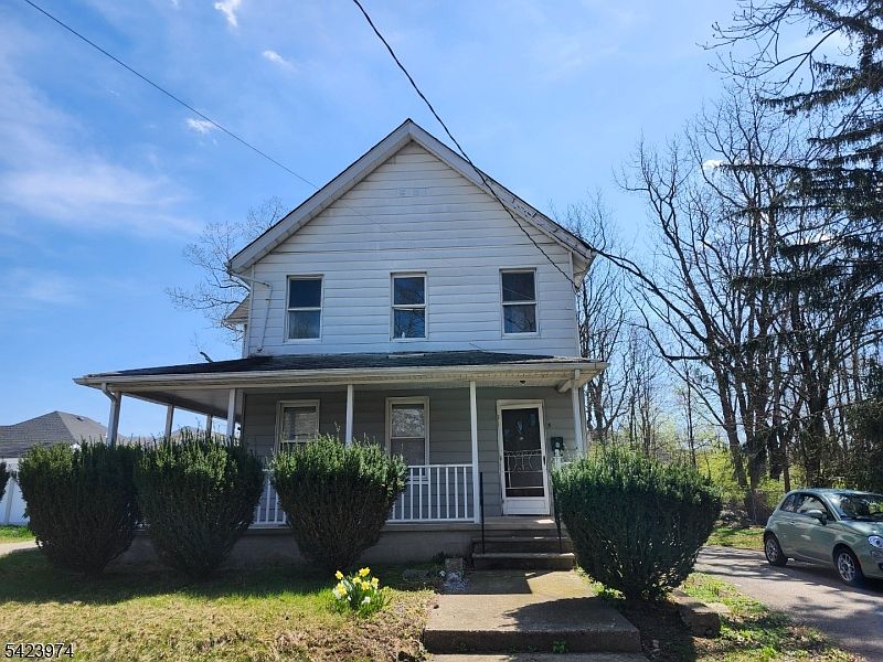 1st image of 5 Locust St