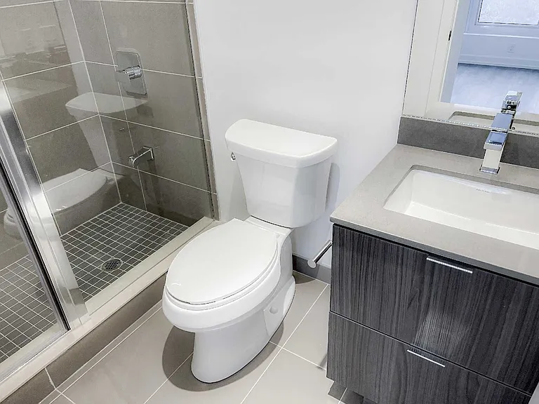 395 Bloor St E #2305 — Photo 11