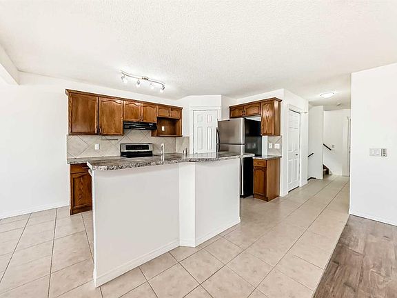 3rd image of 54 S Royal Elm Rd NW