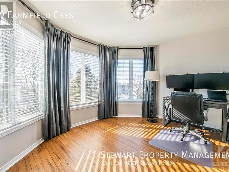 19 Farmfield Cres — Photo 17