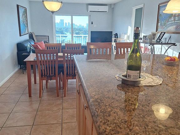 3rd image of 200 S Birch #701