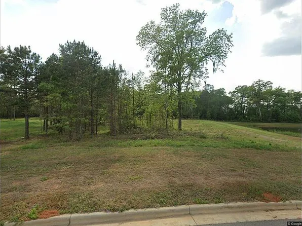 220 Tupelo Dr, Leesburg, GA 31763