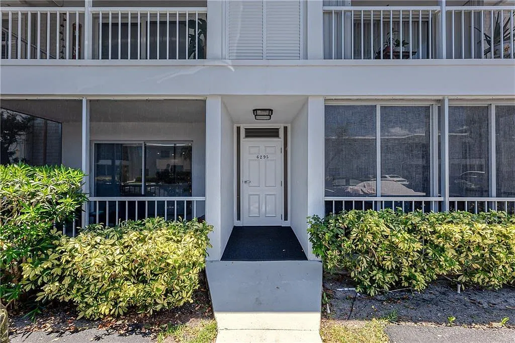 2 bed, 2.0 bath, 1200 sqft, $2,600 — Photo 4