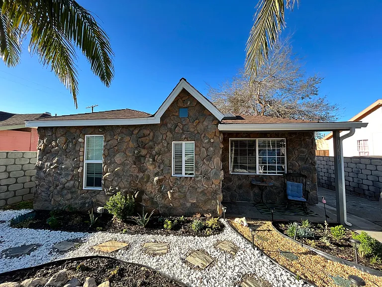 13573 Eldridge Ave — Photo 13