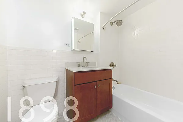 Rented by A&E Real Estate Management | media 14