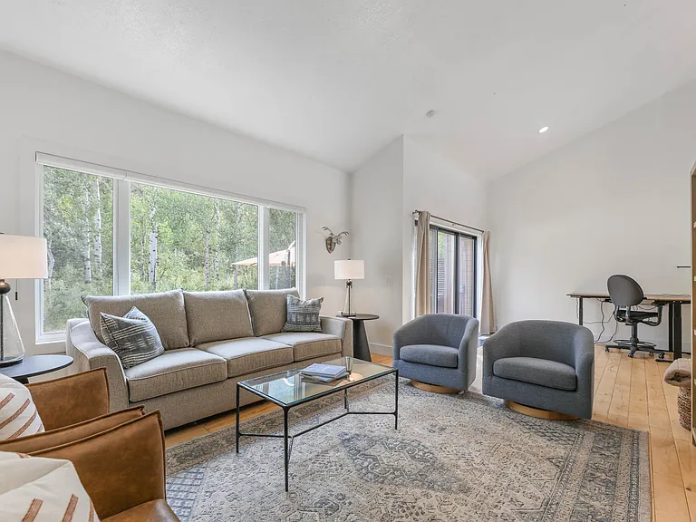 4445 Hidden Cove Rd — Photo 13