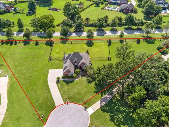 10849 Rosehaven Ln, Bentonville, AR 72712